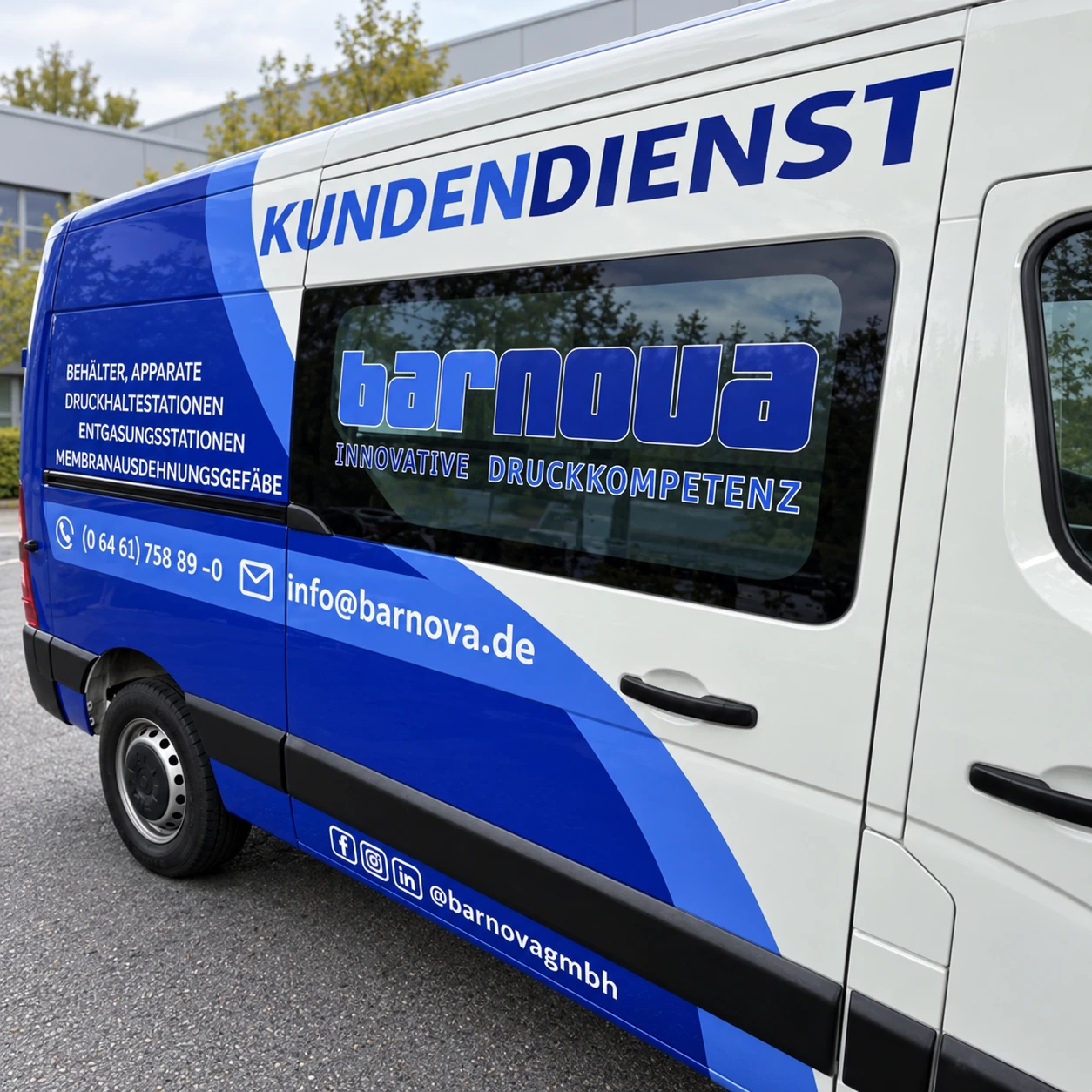 Fahrzeugbeschriftung für Barnova, umgesetzt von Nerodesign