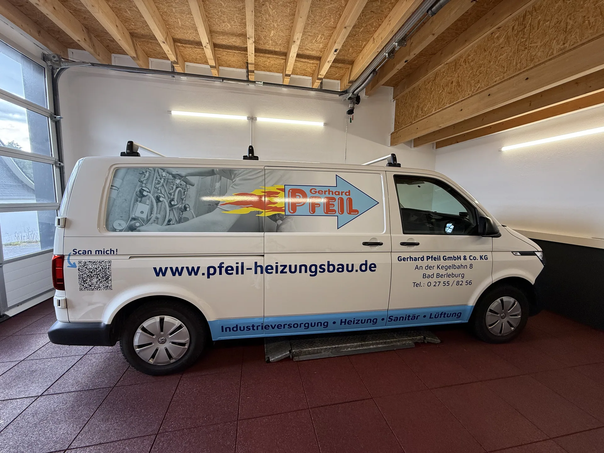 Fahrzeugbeschriftung für Gerhard Pfeil GmbH & Co. KG, umgesetzt von Nerodesign – Ansicht 2