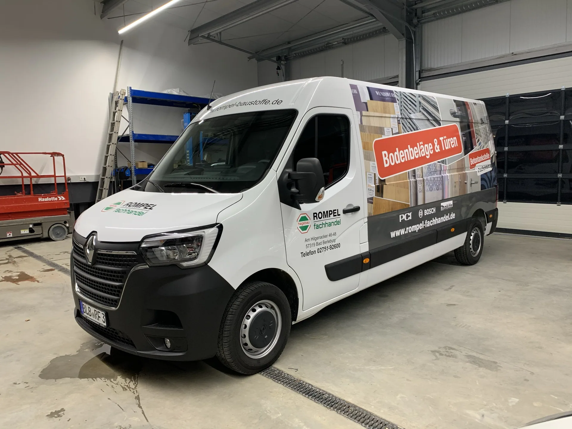 Fahrzeugbeschriftung für Rompel Baustoffe GmbH, umgesetzt von Nerodesign – Ansicht 4