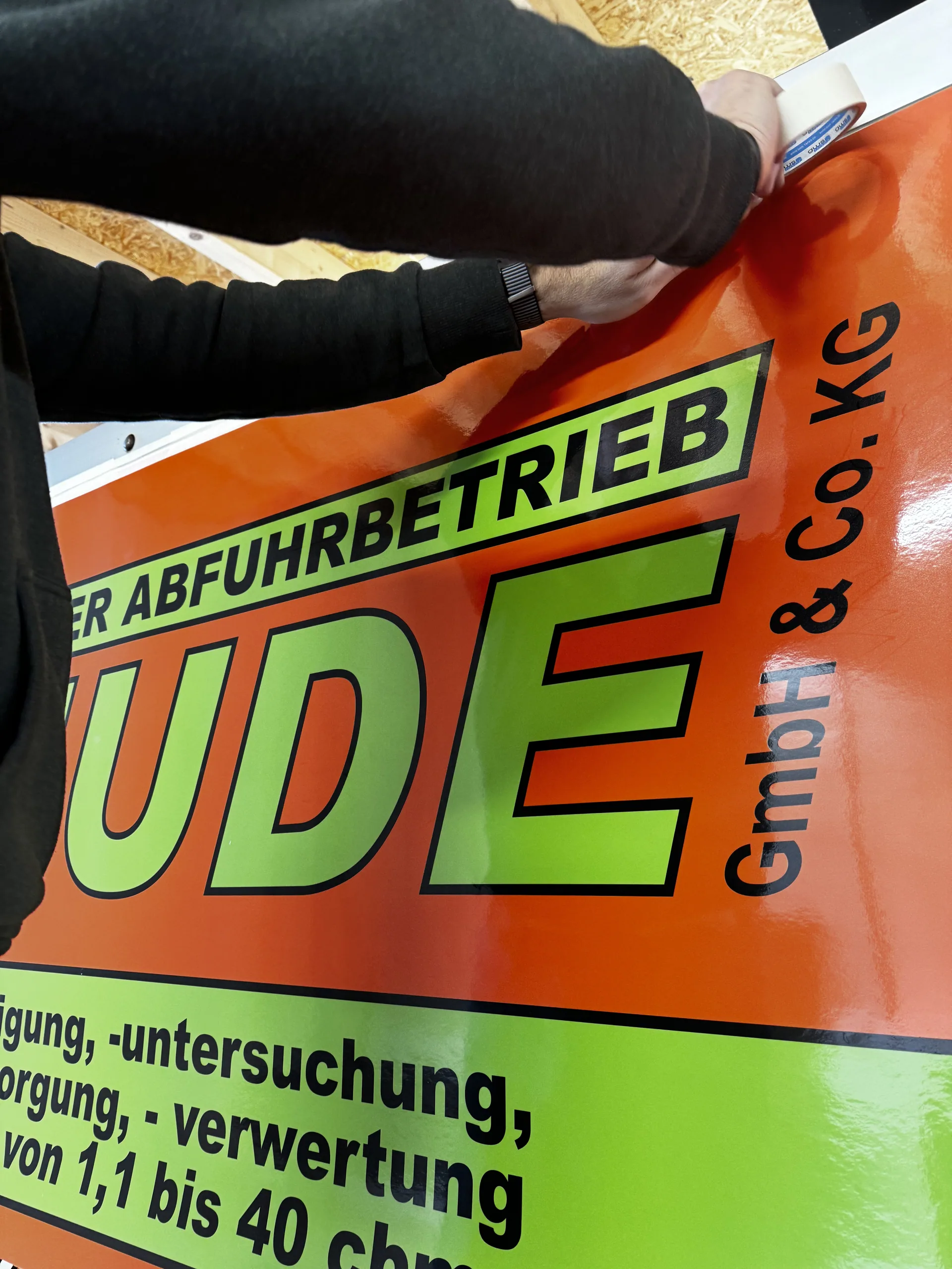 Fahrzeugbeschriftung für Treude Entsorgung, umgesetzt von Nerodesign – Ansicht 6