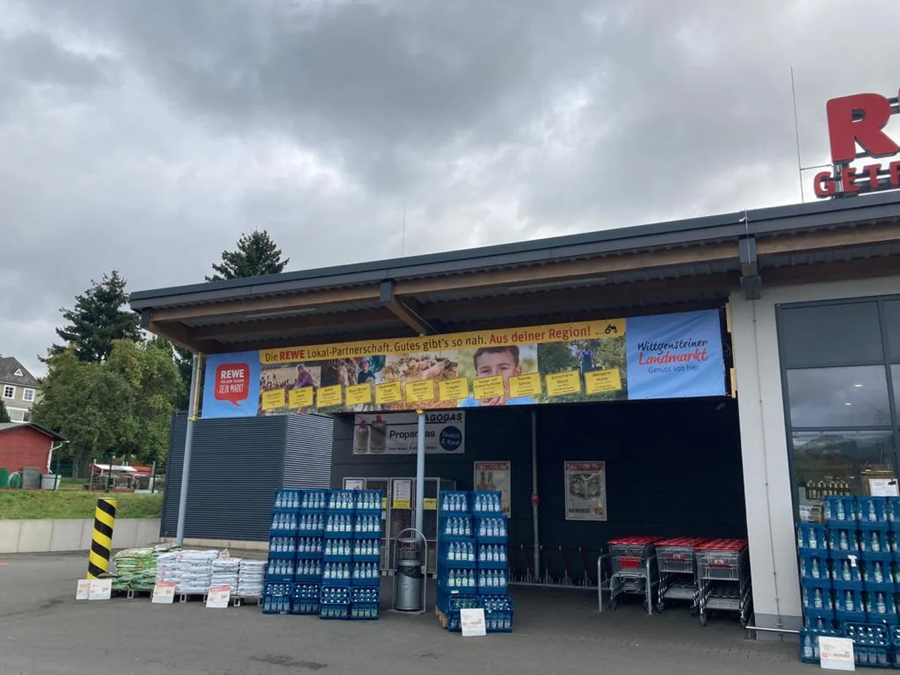 Werbeinstallation und Montage von Nerodesign – Glasdekor Beschriftung, Ansicht 9